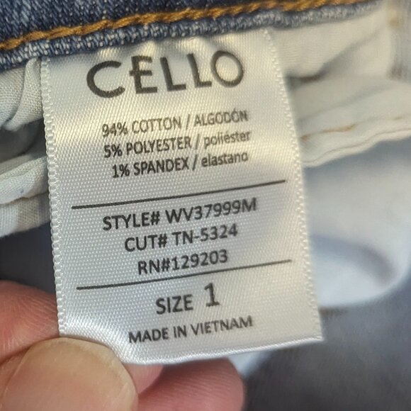 Cello Size 1 Flare Legged High-Rise Jeans - Picture 4 of 14
